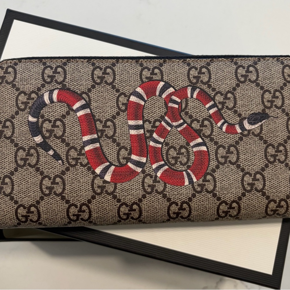 Gucci Beige Wallet with Red and White Snake